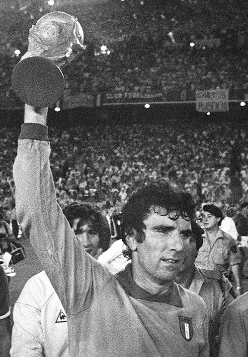 3. Dino Zoff