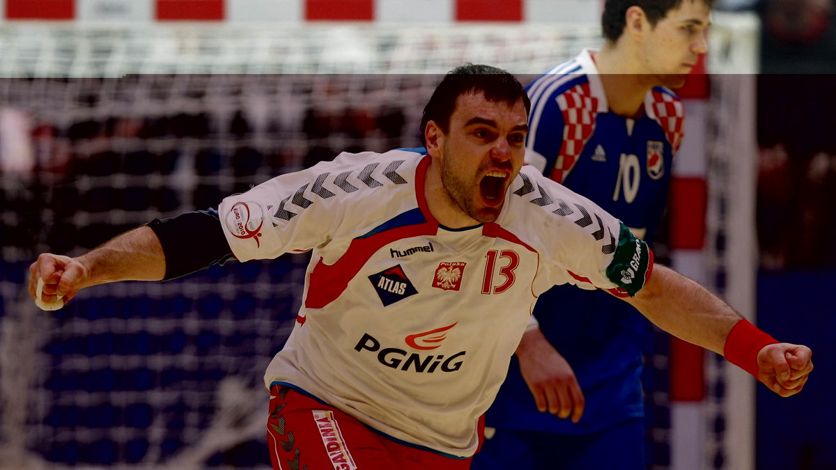 2010-01-30T163337Z_01_EIS15_RTRIDSP_3_HANDBALL-EUROPEAN.jpg