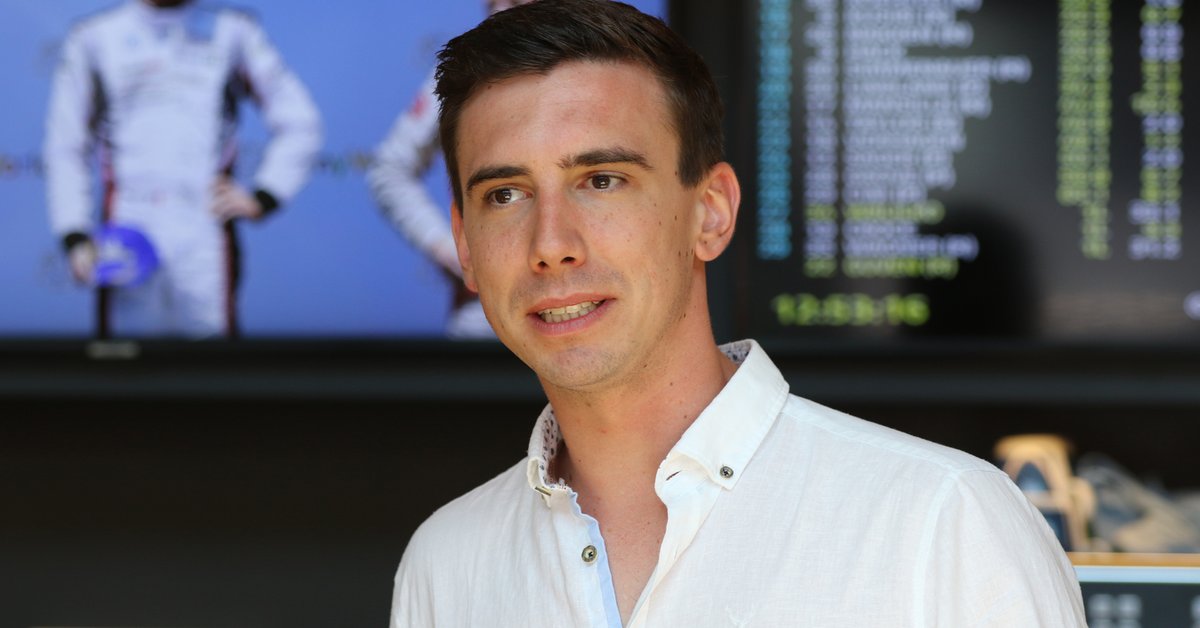 Słynna para miliarderów wystawia się na oczy świata. Aż zmienili nazwiska