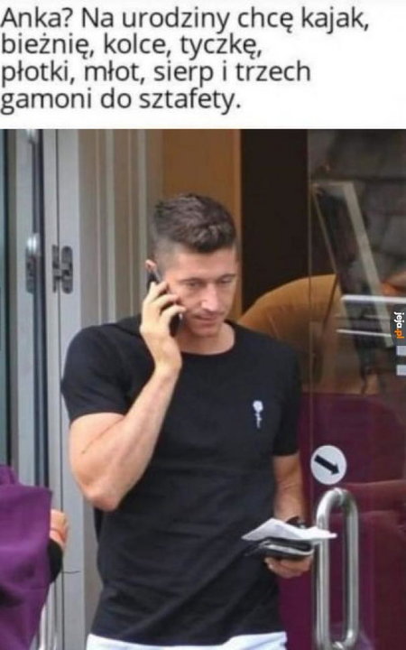 Robert Lewandowski w memach