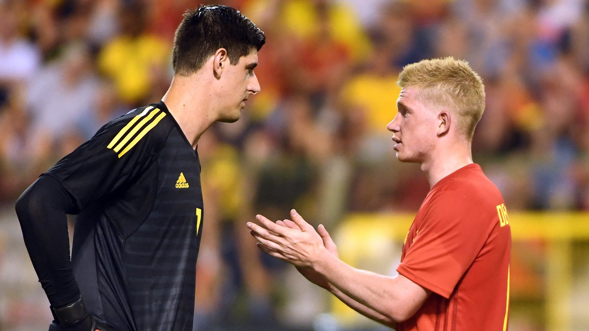 Thibaut Courtois i Kevin De Bruyne w 2018 r.