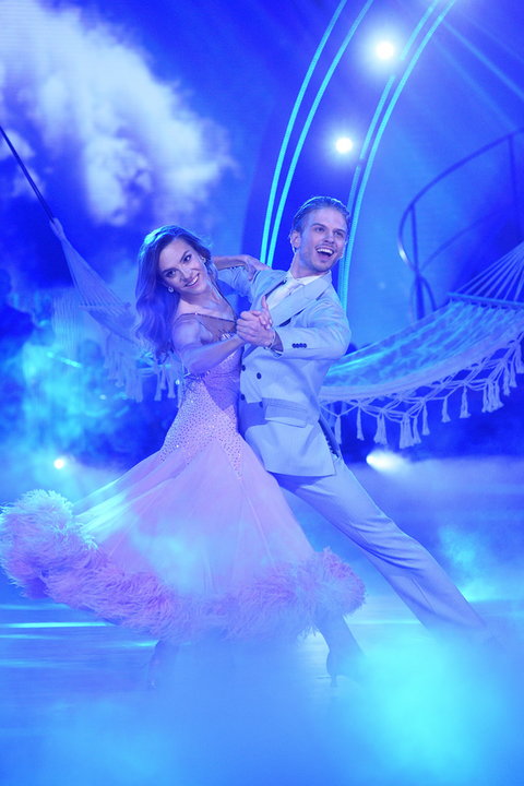 Maja Włoszczowska i Roman Osadczij w drugim odcinku programu "Taniec z gwiazdami"