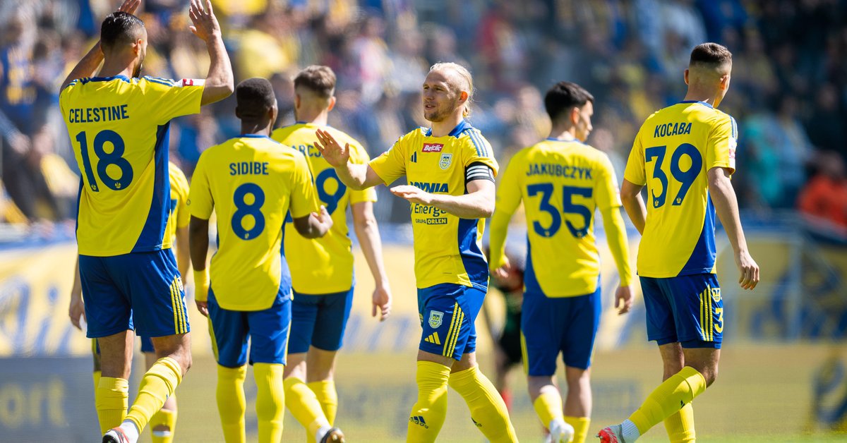 Arka Gdynia zaczęła świętowanie. Punkty jej urwał GKS Tychy