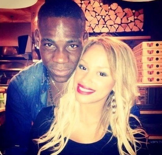 Mario Balotelli z dziewczyną/ fot. Screen/ Fanny Neguesha Facebook