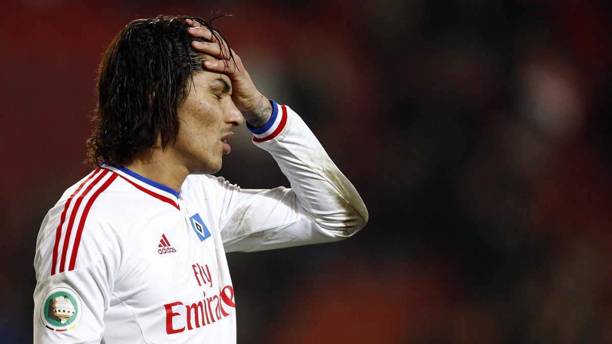 Niemcy: koszmarny faul Jose Paolo Guerrero na Svenie Ulreichu - Przegląd Sportowy