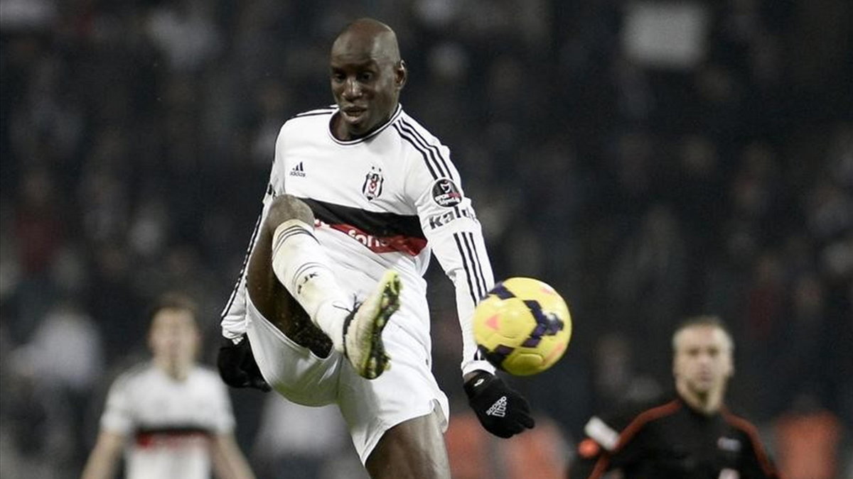 Powrót do przeszłości. Demba Ba ponownie straszy Liverpool