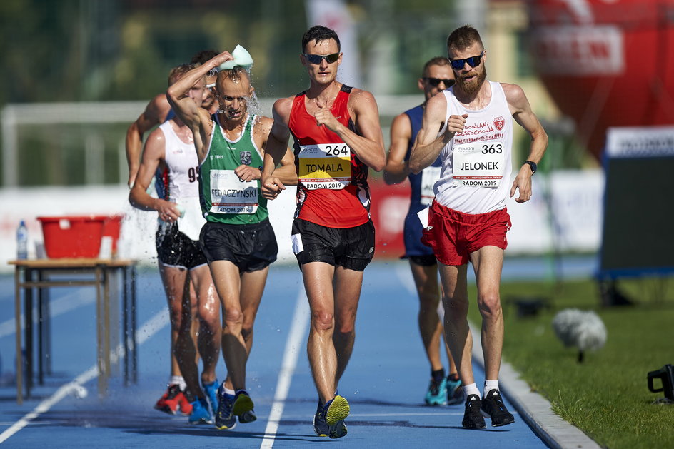 Rafał Fedaczyński (zielona koszulka) ma na swym koncie 18 medali mistrzostw Polski