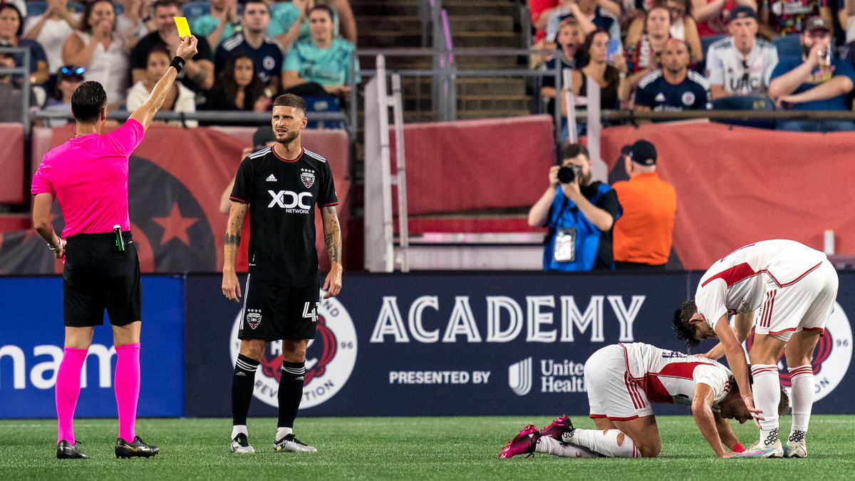 Mateusz Klich podczas meczu z New England Revolution