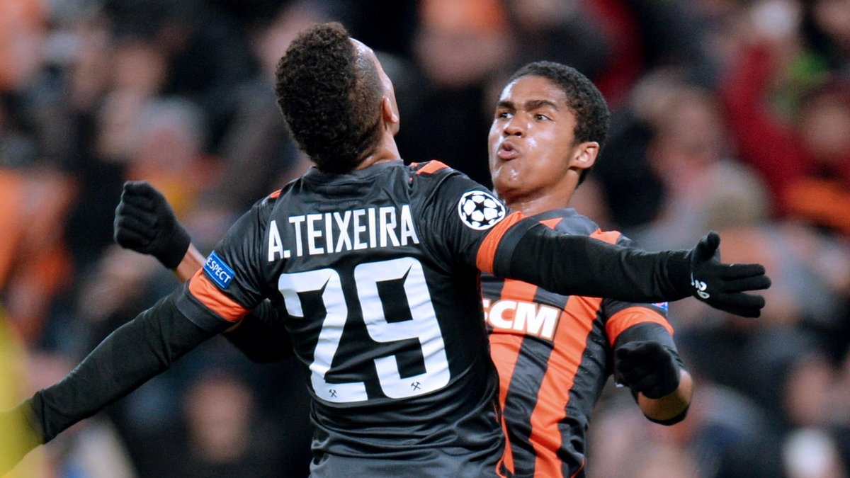 Douglas Costa i Alex Teixeria