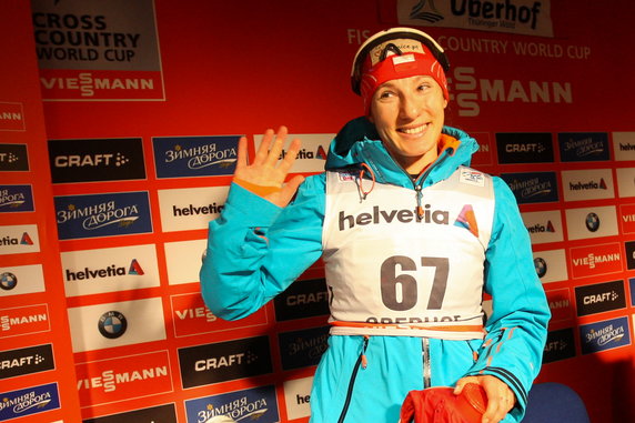 Sylwia Jaśkowiec na podium w prologu Tour de Ski