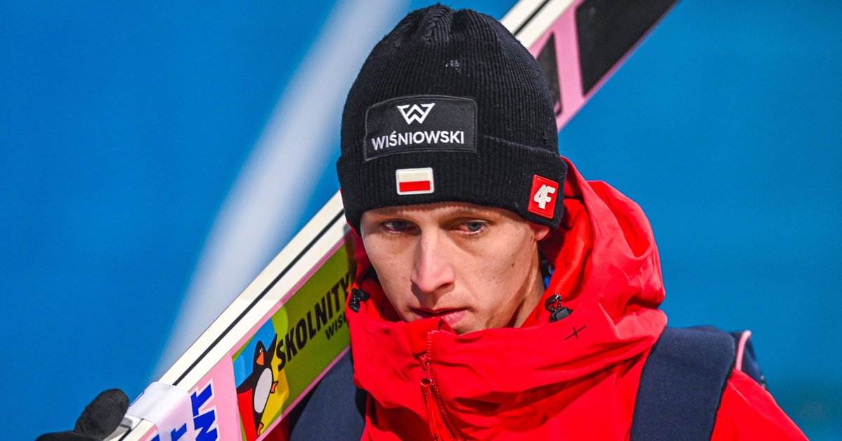 "Sponiewierany". choćby trener nie ukrywa, co dzieje się z Polakiem. Ogromne problemy