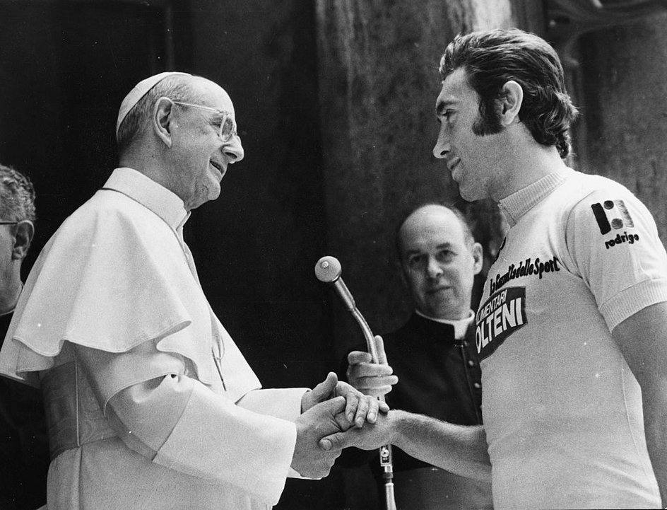 Eddy Merckx w trakcie audiencji u Pawła VI