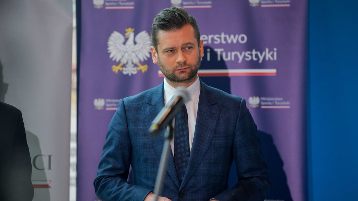 Minister Kamil Bortniczuk