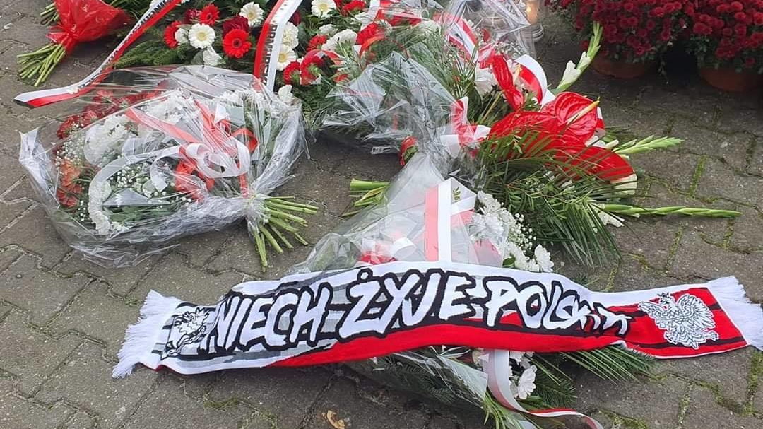 Kibice chcą iść w Marszu Niepodległości