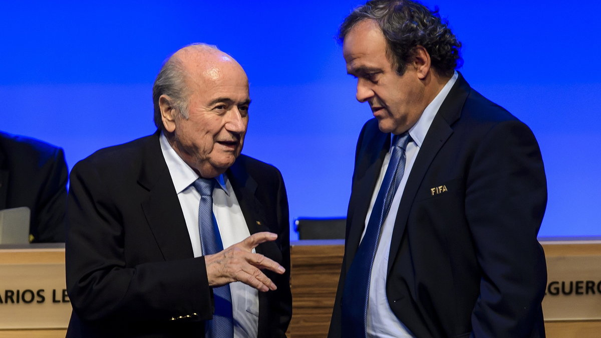 Sepp Blatter (L) i Michel Platini