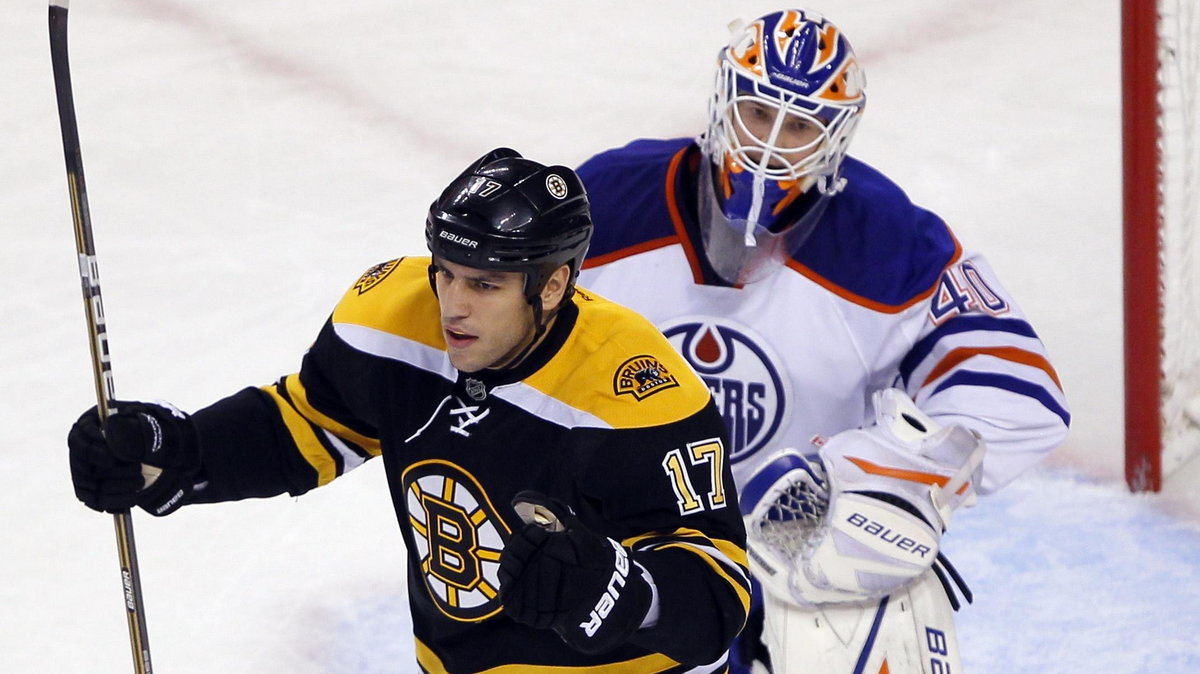 Milan Lucic (L)