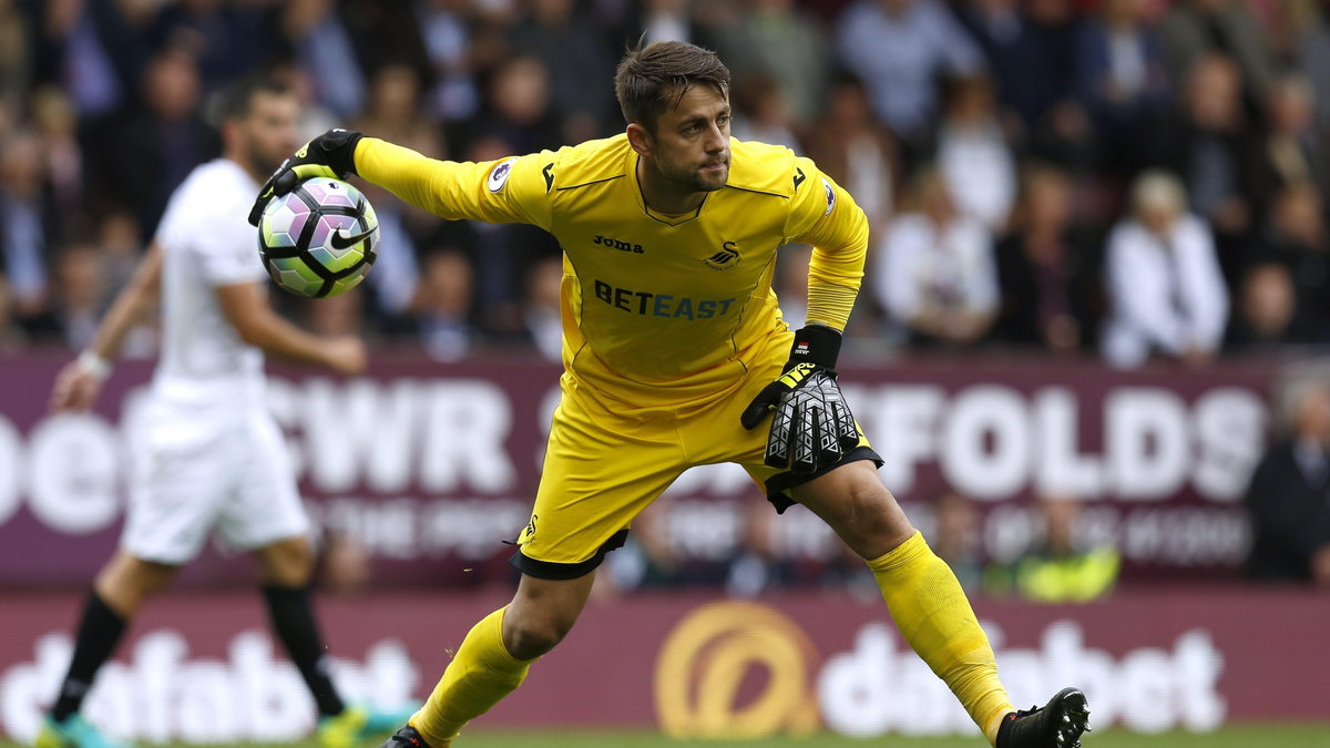 Burnley v Swansea City - Premier League