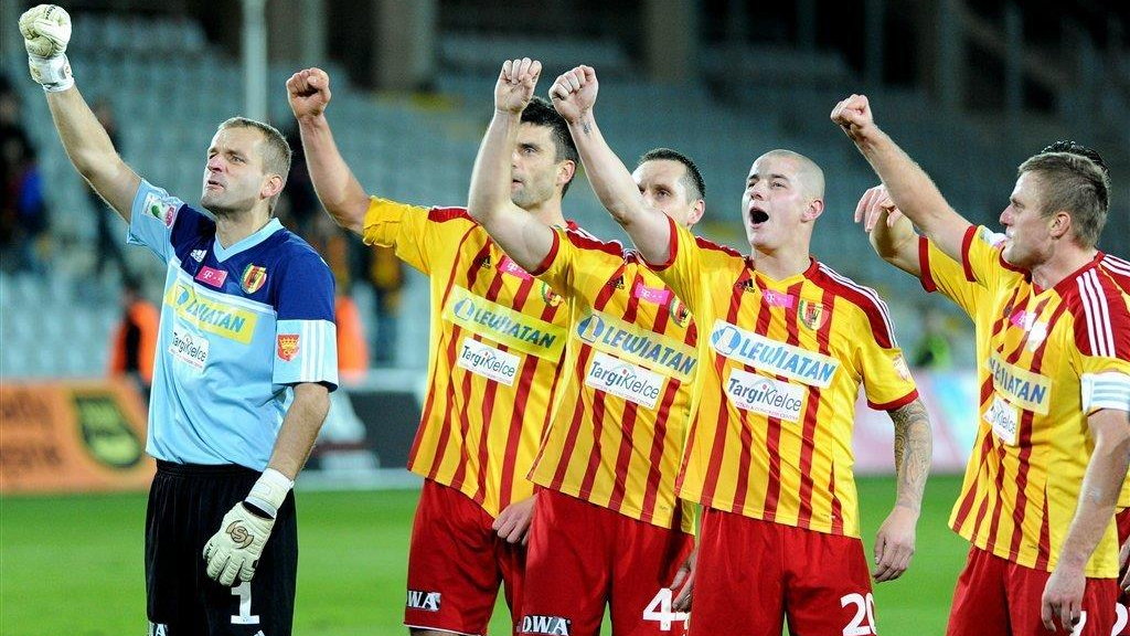 Korona Kielce - radość piłkarzy