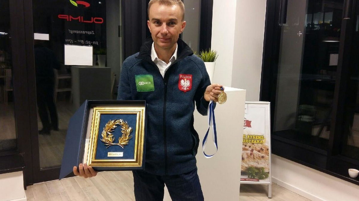 Andrzej Radzikowski i jego trofea ze Sparty