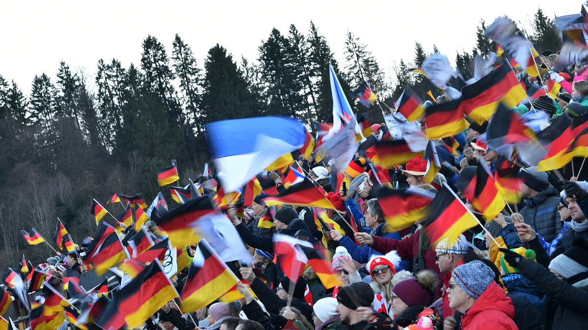 Kibice w Garmisch-Partenkirchen