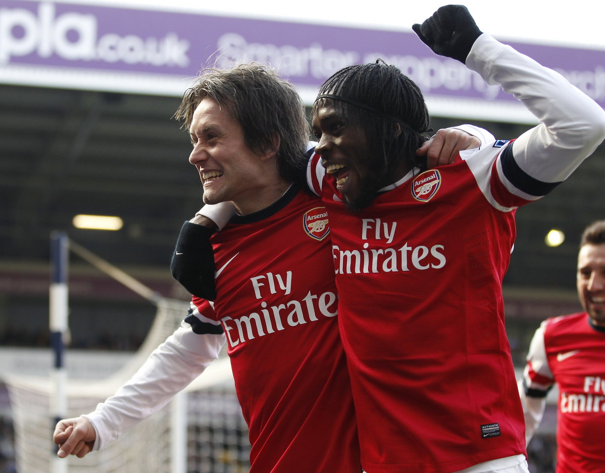 Tomas Rosicky (L) i Gervinho