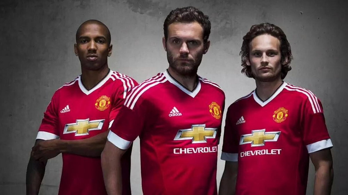 Manchester United zaprezentował nowe stroje Adidasa