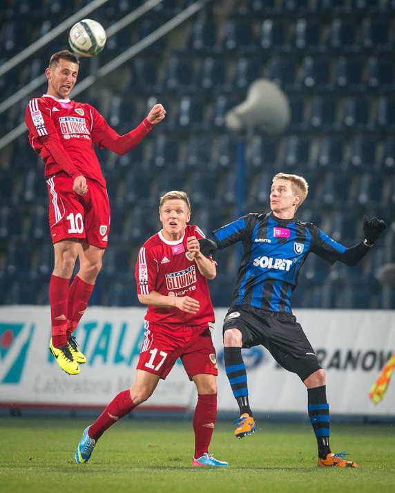 PIŁKA EKSTRAKLASA ZAWISZA BYDGOSZCZ KONTRA PIAST GLIWICE