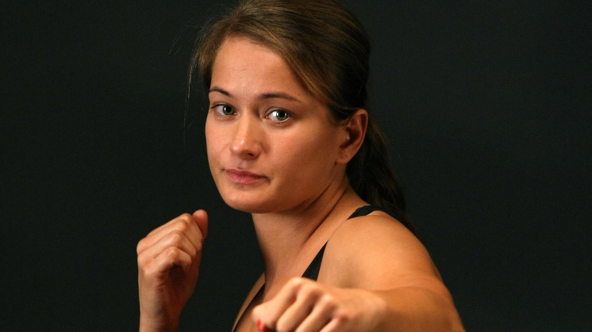 KAROLINA KOWALKIEWICZ 