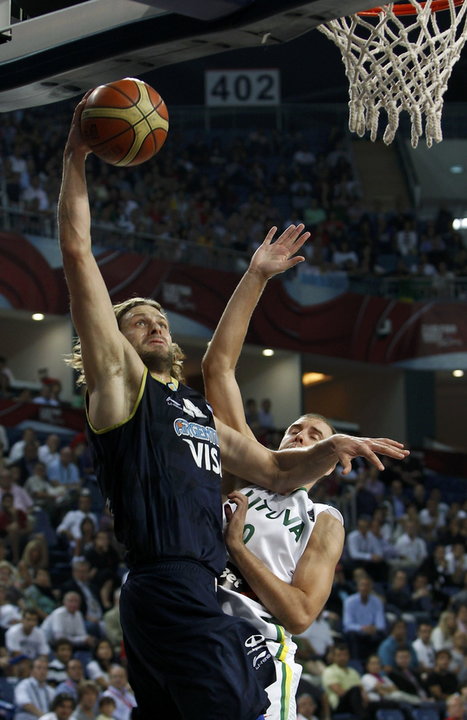 2010-09-09T184912Z_01_BWC334_RTRIDSP_3_BASKETBALL-WORLD.jpg