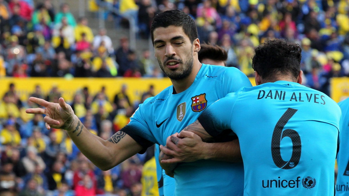 Luis Suarez i Daniel Alves