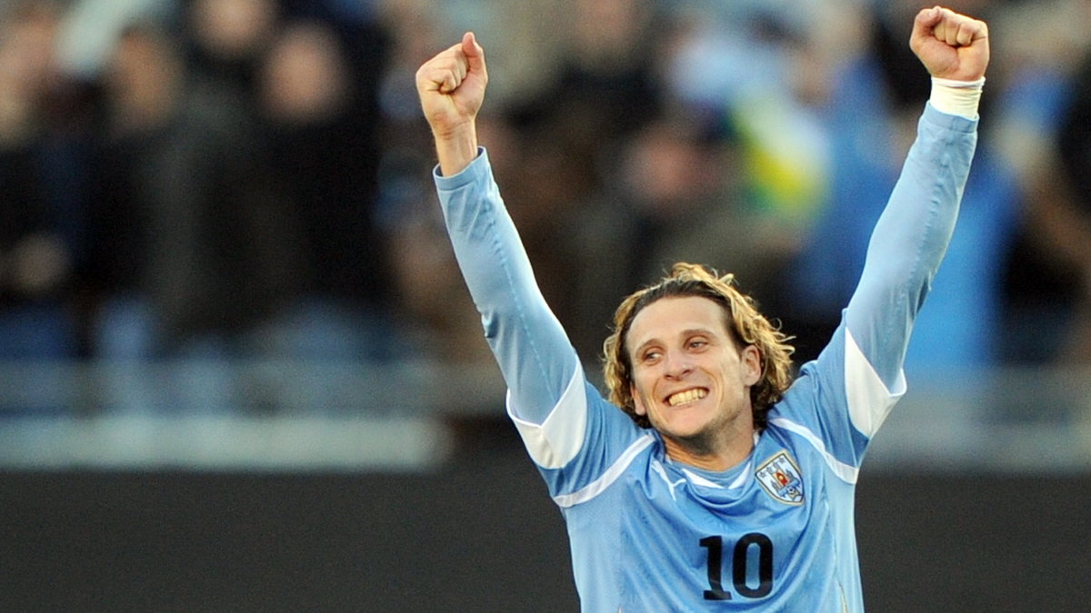 Diego Forlan po strzeleniu gola na Copa America 2011