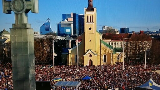 Demonstracja w stolicy Estonii Tallinie, rodzinnym mieście Anett Kontaveit