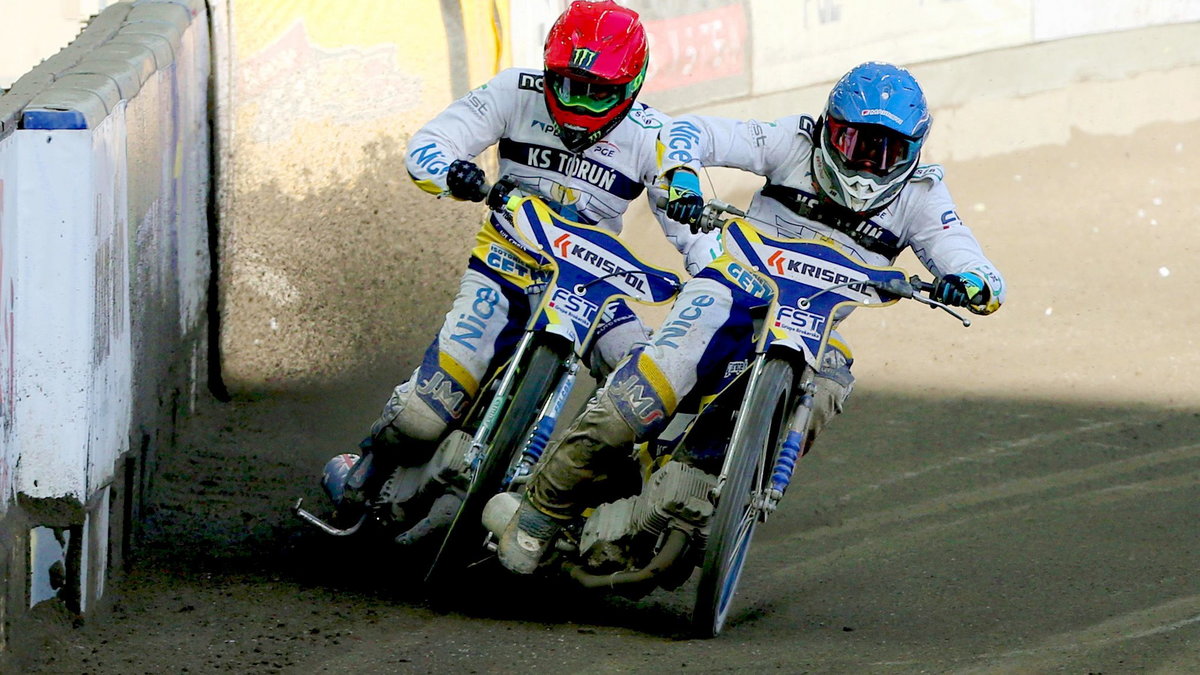 Chris Holder (czerwony kask) i Igor Kopeć-Sobczyński