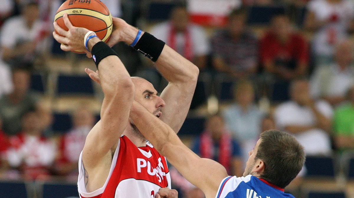 Marcin Gortat (L)