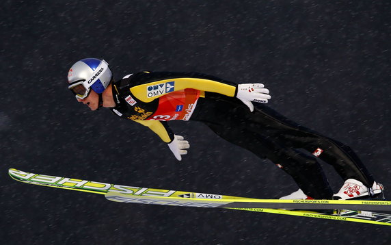 Germany, OBERSTDORF, 2011-12-29T150726Z_01_MDA06_RTRIDSP_3_SKI-JUMPING-HILLS.jpg