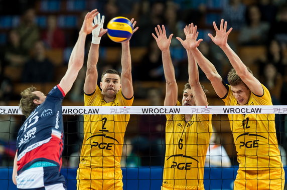 SIATKÓWKA PUCHAR POLSKI FINAŁ ZAKSA - SKRA (Sam Deroo, Mariusz Wlazły, Karol Kłos, Artur Szalpuk)