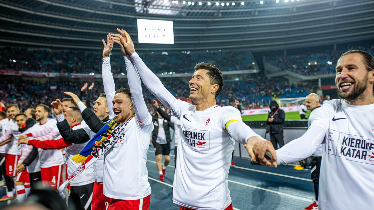 Reprezentanci Polski po zapewnieniu sobie awansu na mundial w Katarze