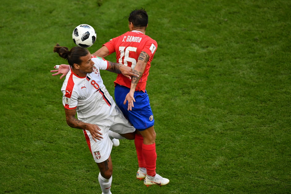 Aleksandar Prijović do szesnastego roku życia uczył się grać w piłkę w szwajcarskim Sankt Gallen i występował w młodzieżowych reprezentacjach tego kraju. W pierwszym meczu na MŚ 2018 wystąpił kadrze Serbii przeciwko Kostaryce