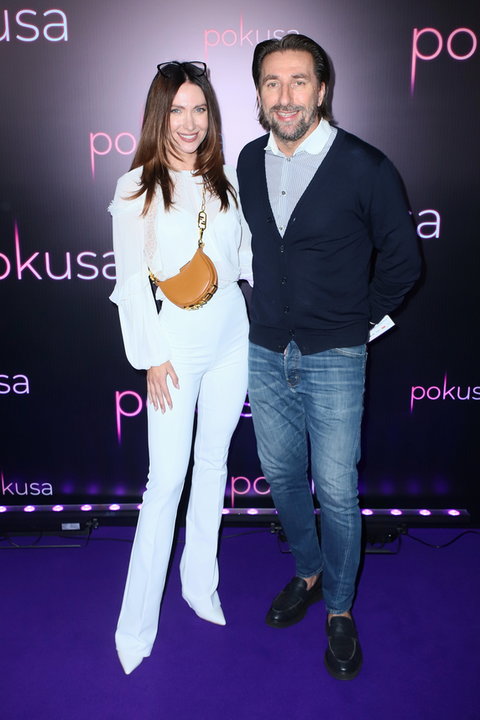 Tomasz Iwan i Karolina Woźniak na premierze filmu "Pokusa"