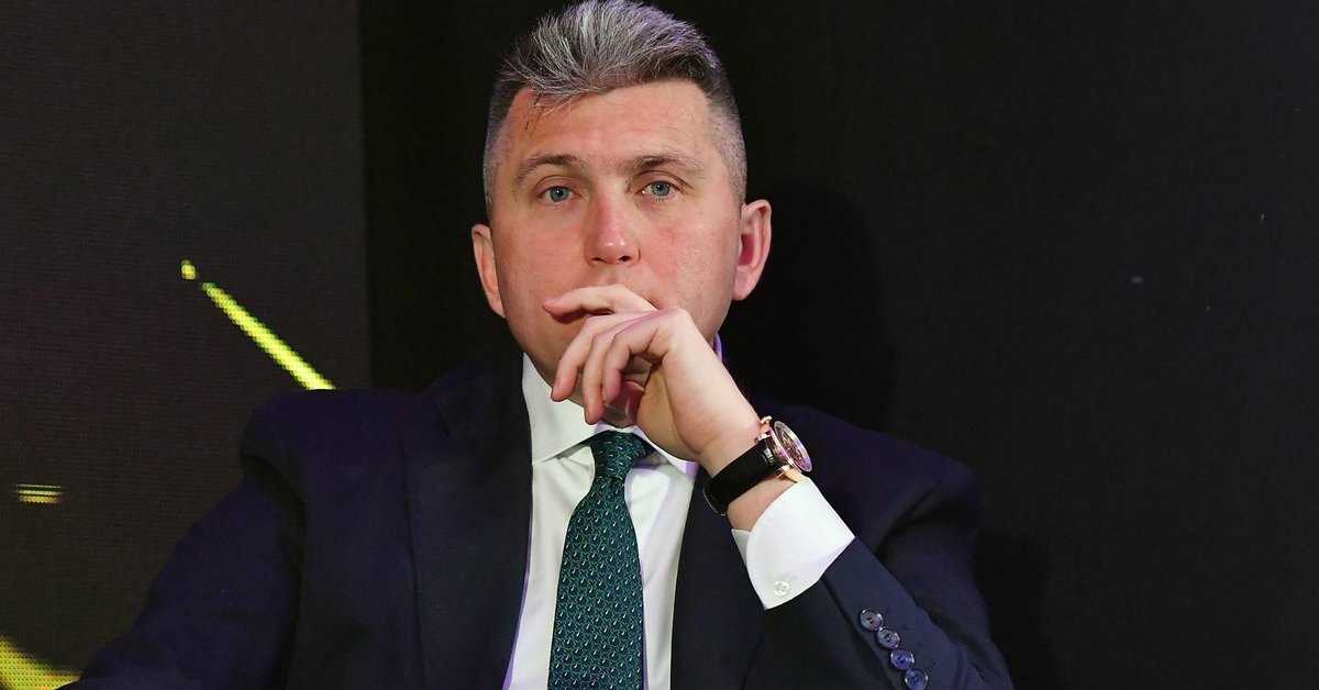 Wskazała na zarobki żony Radosława Piesiewicza. "Odpowiedzialność Kaczyńskiego"