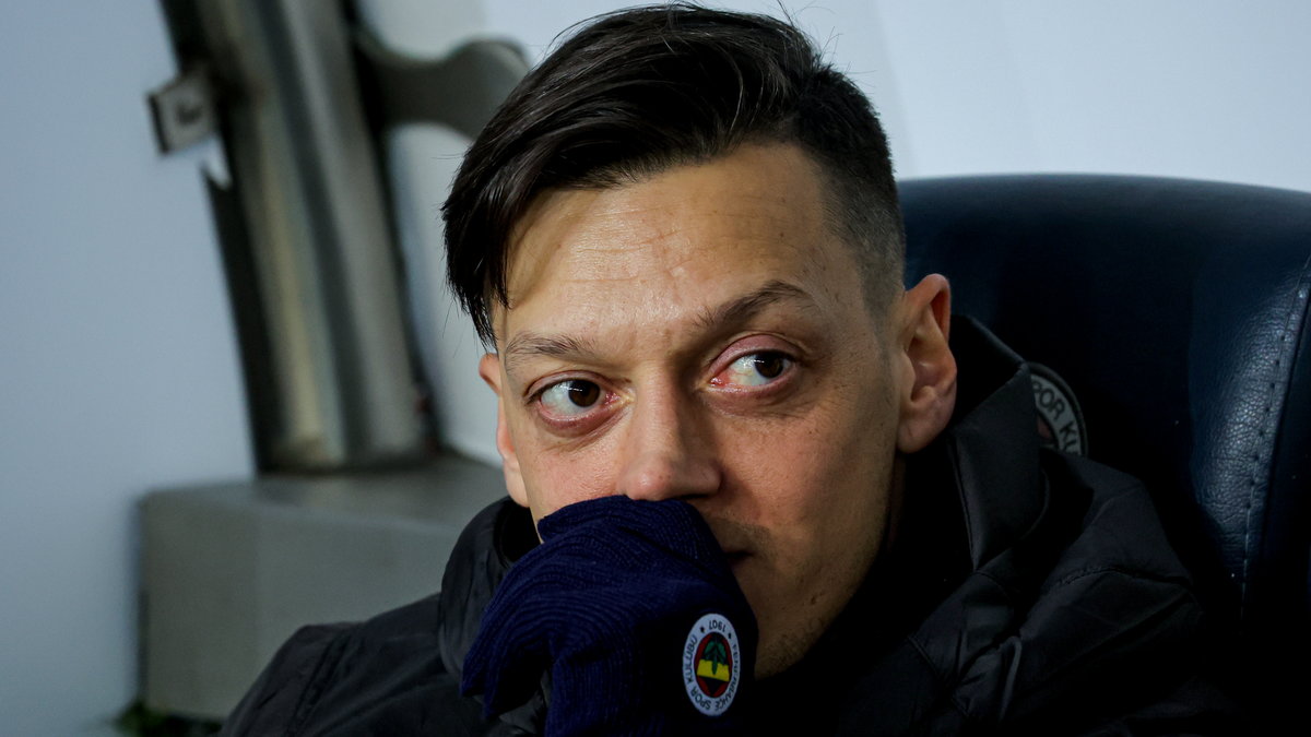 Mesut Oezil przejdzie operację