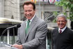 Arnold Schwarzenegger i Ron Meyer w 2010