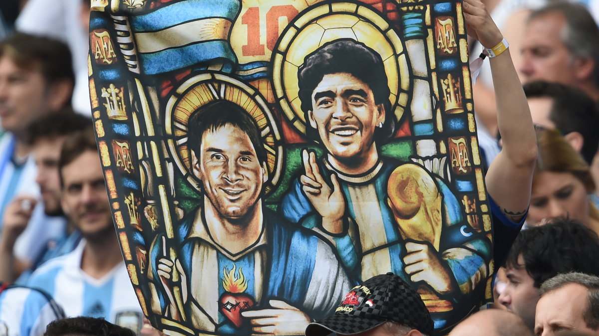 Leo Messi i Diego Maradona w wyobrażeniach kibiców. 2014 r.