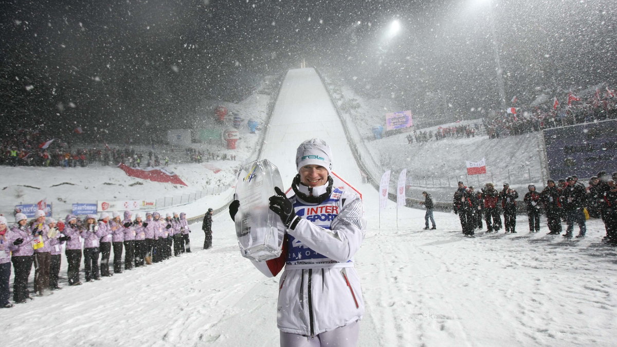 Kamil Stoch nie mógł sobie wymarzyć zarówno lepszego miejsca na pierwsze zwycięstwo w Pucharze Świata