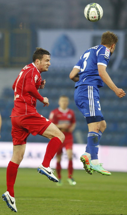 PIŁKA NOŻNA LIGA POLSKA RUCH CHORZÓW PODBESKIDZIE  (Daniel Dziwniel Fabian Pawela )