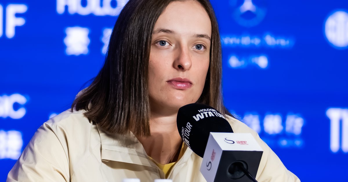 Cały świat rozpisuje się o tym, co powiedziała Świątek. "Koszmarny poniedziałek w Pekinie"