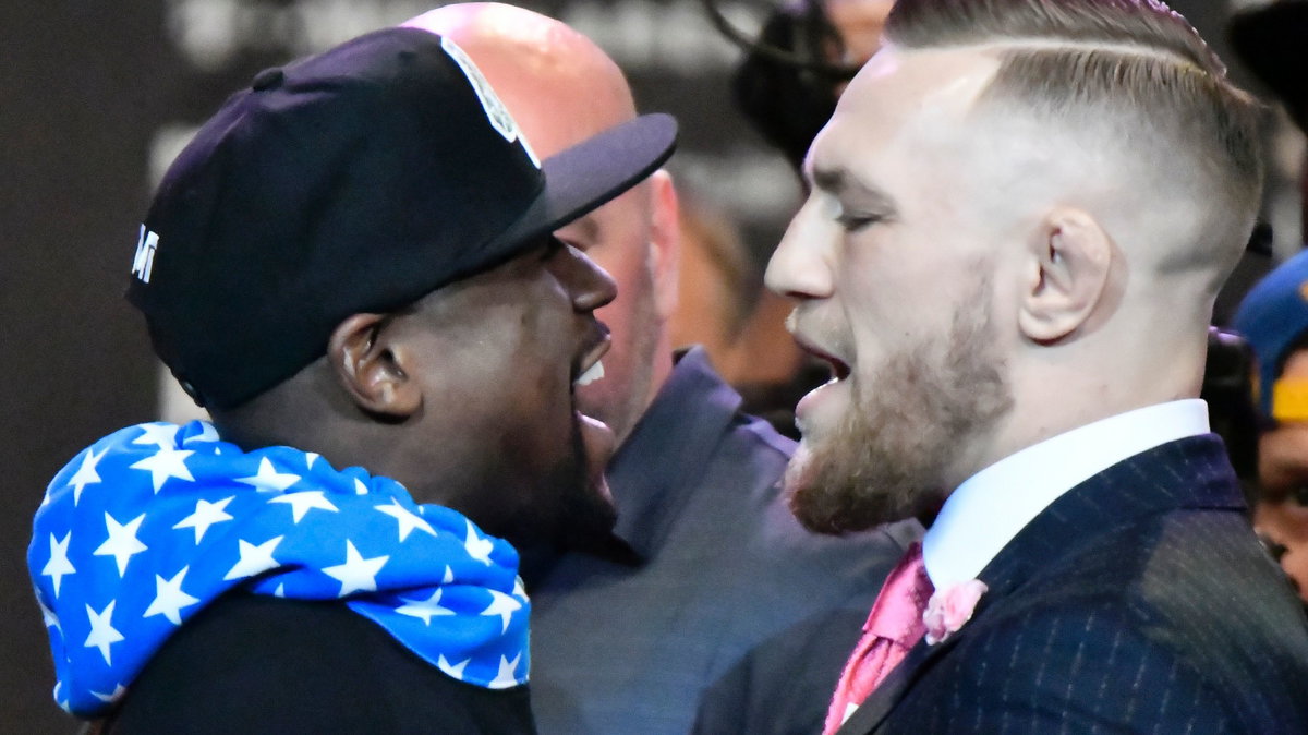 Floyd Mayweather Jr - Conor McGregor