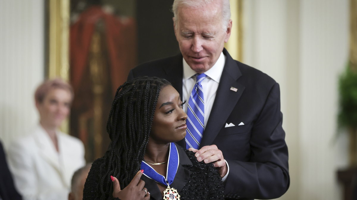 Simone Biles i Joe Biden