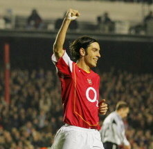 Robert Pires w 2004 roku