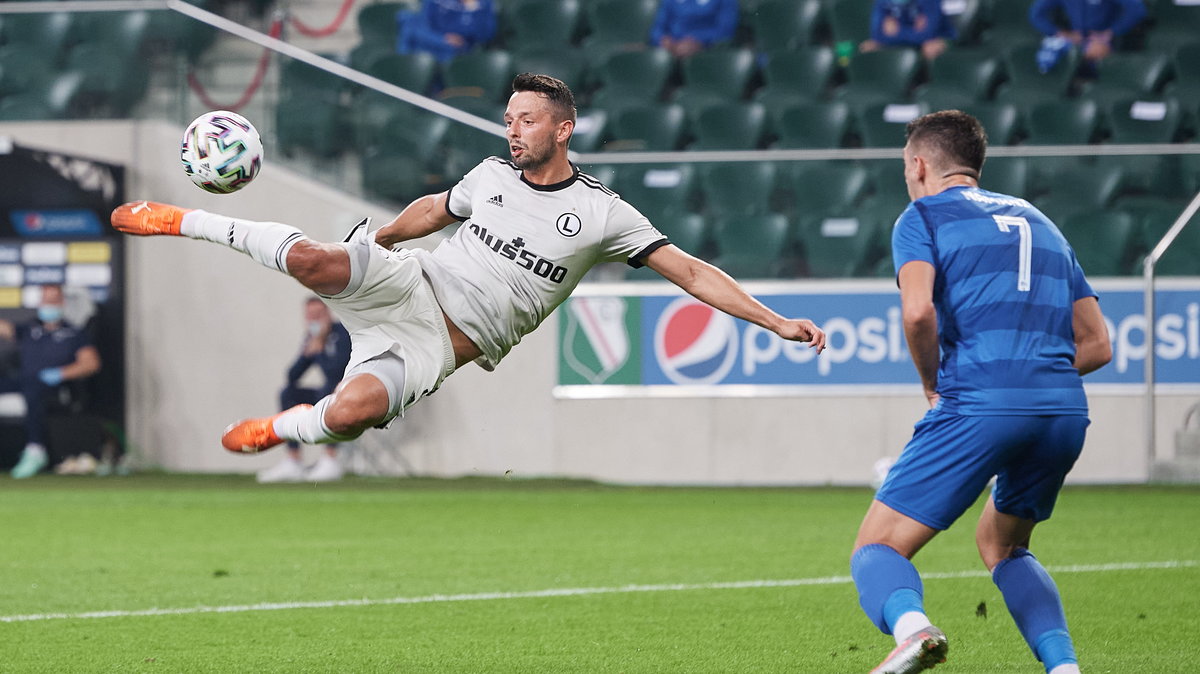 Mateusz Wieteska strzelił gola w meczu z Drita FC. Gole w starciu z Qarabagiem będą warte kilkadziesiąt milionów złotych.